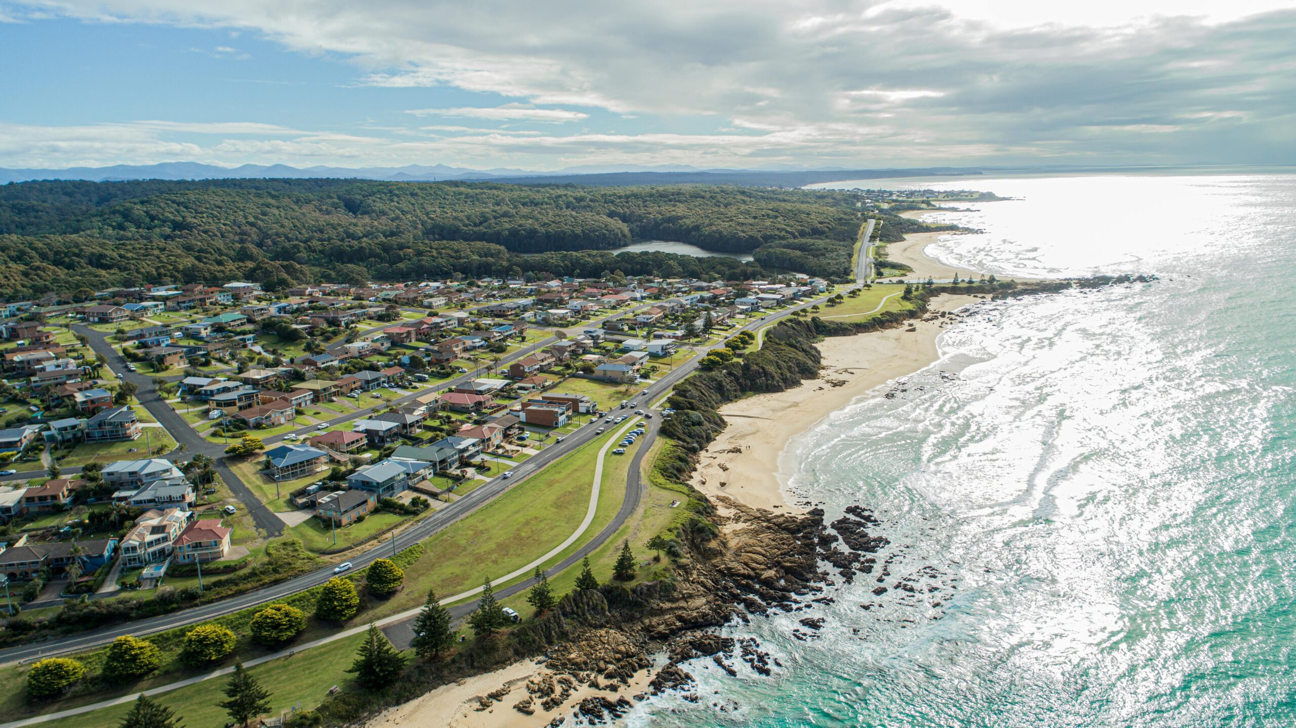 Bermagui travel guide – Horseshoe Bay coastline